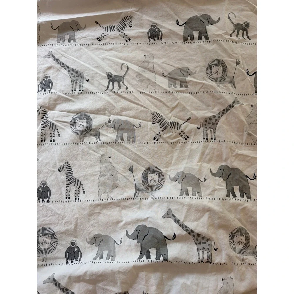 Pottery Barn Kids Organic Cotton Crib Fitted Sheet Safari Animal Grey Wh 52x27‎